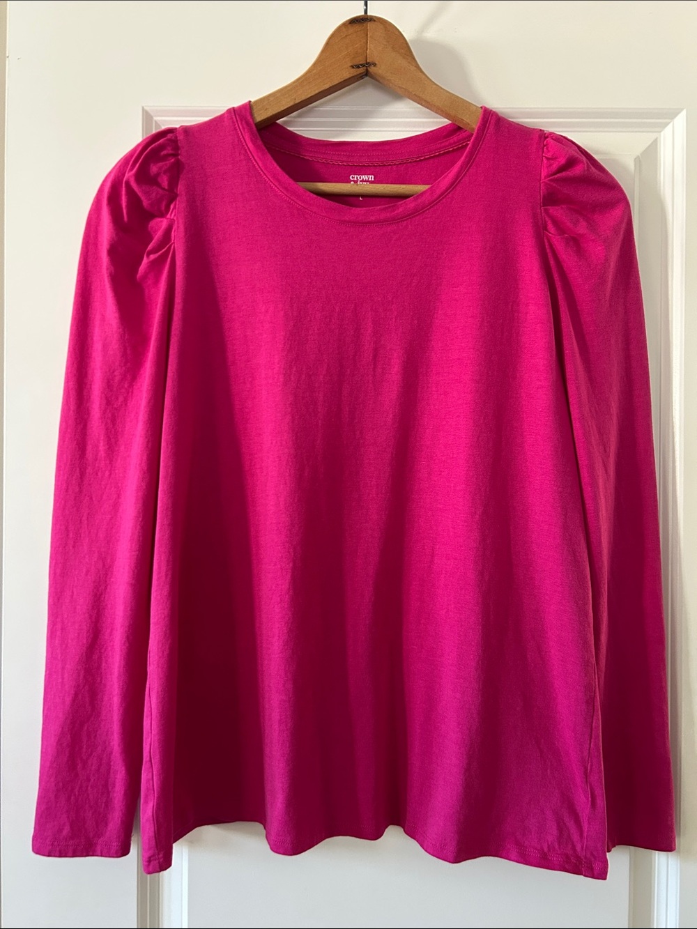 Crown & Ivy Puff Sleeve Top Sz L w MEASUREMENTS Magenta Cotton Modal Blend